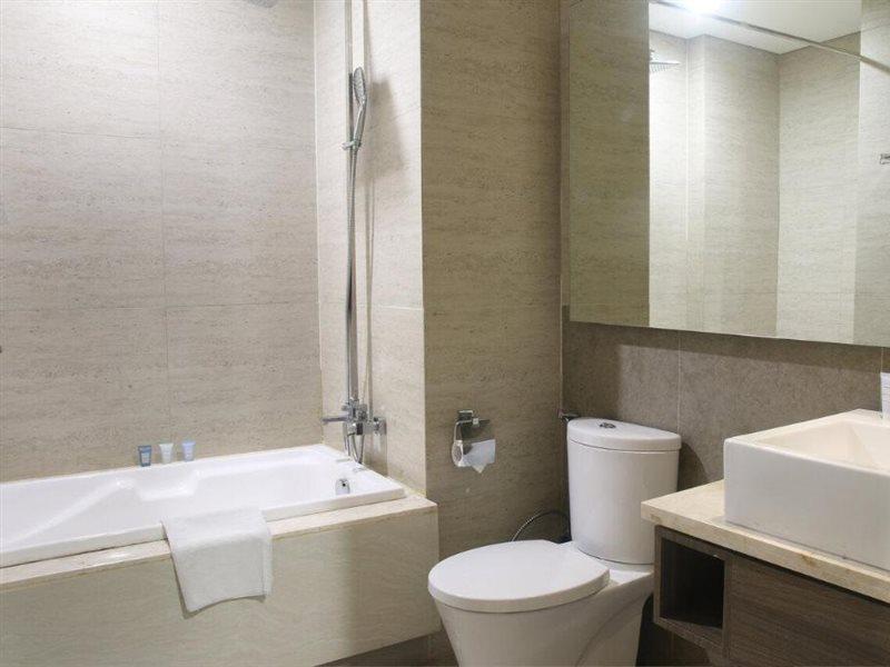 Graha Makara Suite Hotel & Residence Cikarang Eksteriør billede